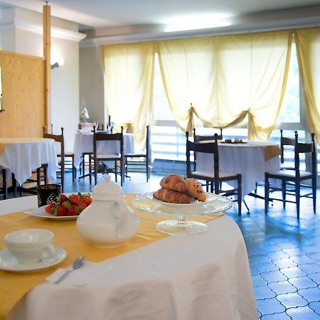 Ormea Hotel Dell' Olmo מראה חיצוני תמונה